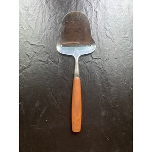 Spur Norway Wood Handle 18/8 Stainless Steel Cheese Planer